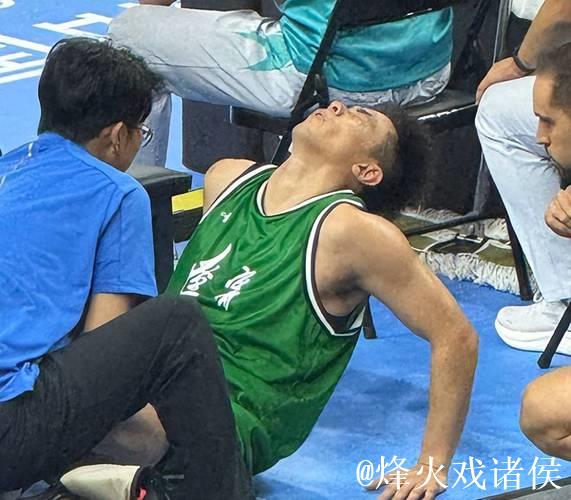 辽宁男篮官方:赵继伟伤情为左侧大腿后侧肌肉拉伤 辽宁男篮官方:赵继伟伤情为左侧大腿后侧肌肉拉伤